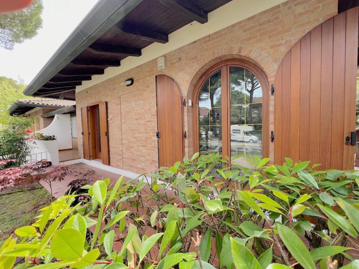 Villa Palm Lignano Sabbiadoro Exteriör bild