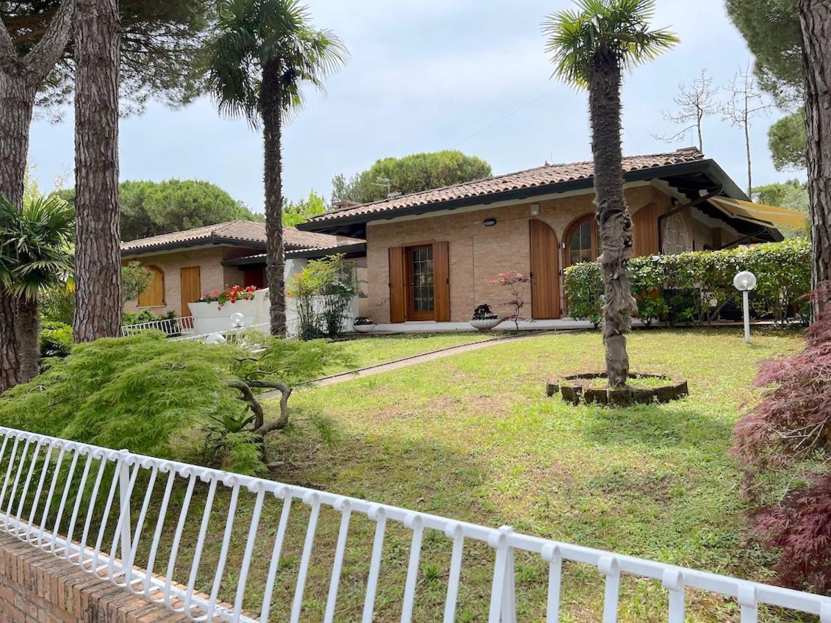 Villa Palm Lignano Sabbiadoro Exteriör bild